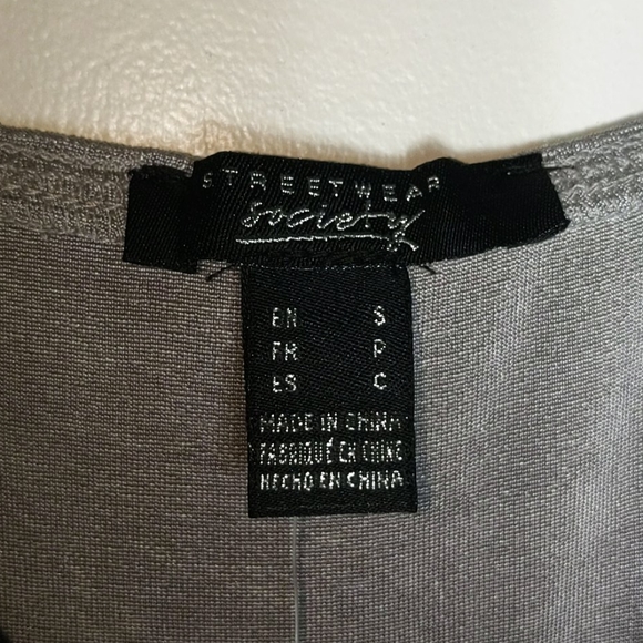 A "Street Wear Society" silver, classy dress. - Picture 7 of 8